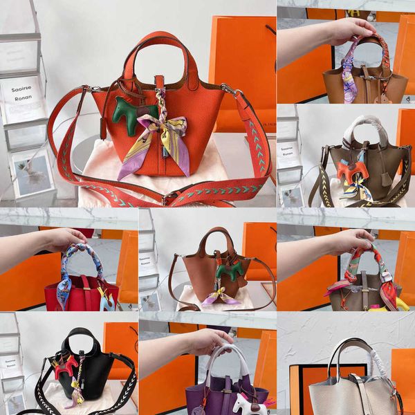 shopping bag bucket bag layer cowhide allmatch food baskes shoulder crossbody lock h handbag leather womens female purses multi pochette
shopping bag bucket bag layer cowhide allmatch food baskes shoulder crossbody lock h handbag leather womens female purses multi pochette
