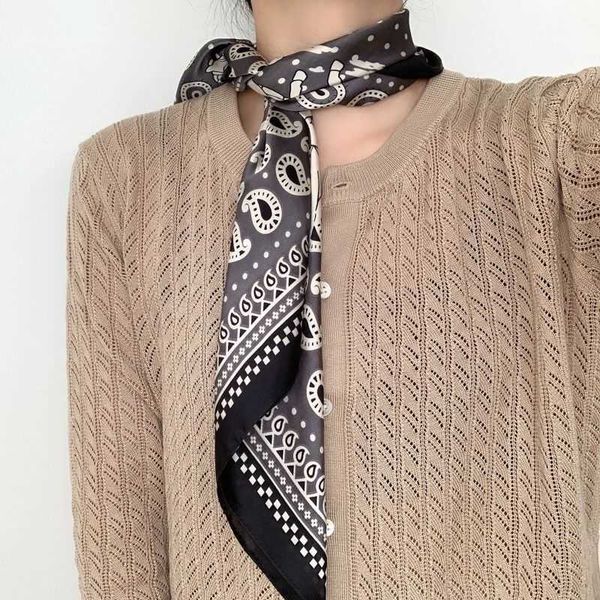 scarves 2021new paislesy pring women scarf quality silk fashion scarf 70x70cm square scarf kerchief border headscarf neckwear ll210206 l2303, Blue;gray
scarves 2021new paislesy pring women scarf quality silk fashion scarf 70x70cm square scarf kerchief border headscarf neckwear ll210206 l2303, Blue;gray