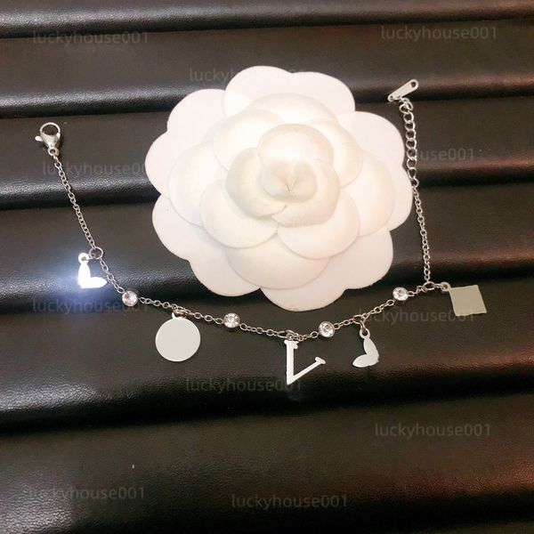 new charming fashion style bracelet women pendant bracelet bracelet bracelet cufflinks chain designer letter jewelry stainless steel wedding, Golden;silver
new charming fashion style bracelet women pendant bracelet bracelet bracelet cufflinks chain designer letter jewelry stainless steel wedding, Golden;silver