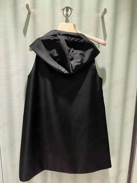womens clothing dress lapel hooded design sleeveless joker dresses triangle logo decorative zipper open brand maxiskit dresses for woman, Black;gray
womens clothing dress lapel hooded design sleeveless joker dresses triangle logo decorative zipper open brand maxiskit dresses for woman, Black;gray
