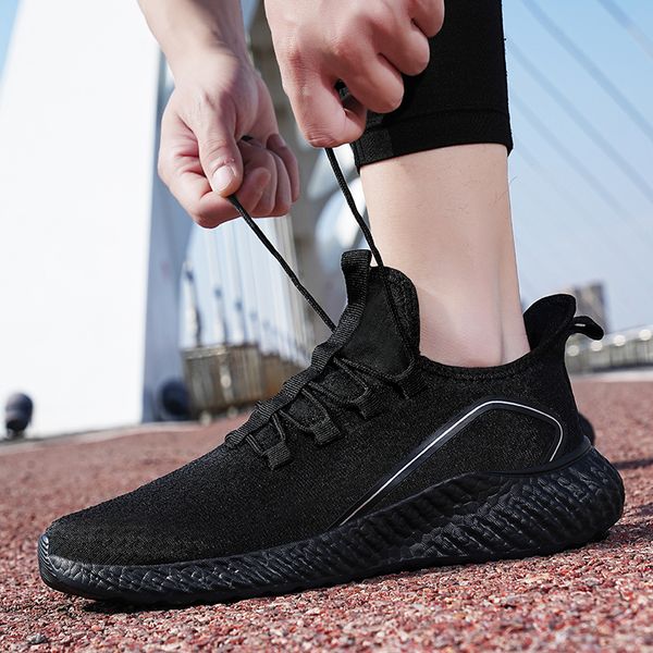 mens women sports casual shoes triple s black white sneakers man trainer running shoe 04
mens women sports casual shoes triple s black white sneakers man trainer running shoe 04