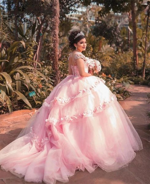 2023 ball gown quinceanera dresses bridal gowns pink tulle cap sleeves lace appliques crystal beads hand made flowers sweet 16 dress sweep t, Blue;red
2023 ball gown quinceanera dresses bridal gowns pink tulle cap sleeves lace appliques crystal beads hand made flowers sweet 16 dress sweep t, Blue;red
