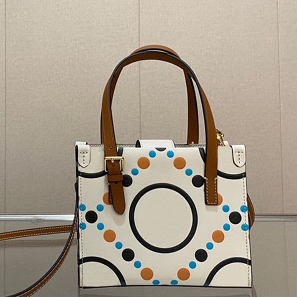 handbag crossbody bag designer bag ladies mini shoulder bags women luxurys handbags classic fashion cross body totes
handbag crossbody bag designer bag ladies mini shoulder bags women luxurys handbags classic fashion cross body totes