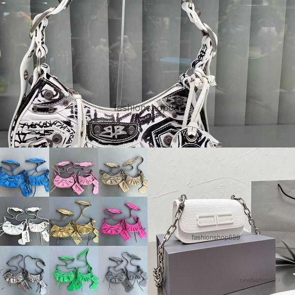 body cross designer heavy chain bag women alligator candy bag shouder flap clutch mini purse cowboy diamond leather bag fashion graffiti mag
body cross designer heavy chain bag women alligator candy bag shouder flap clutch mini purse cowboy diamond leather bag fashion graffiti mag