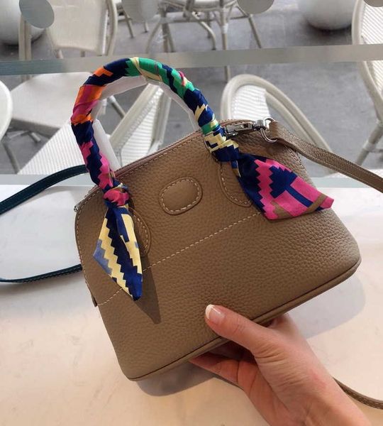 handbags hernm berd king bags shouler 2023 cowhide bolay bag leather hand fashion mini large co20elegant classic luxury brand e6zp cfvf
handbags hernm berd king bags shouler 2023 cowhide bolay bag leather hand fashion mini large co20elegant classic luxury brand e6zp cfvf