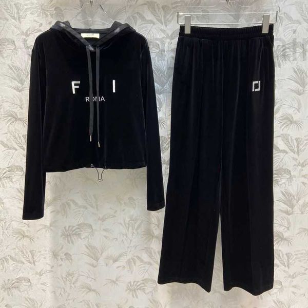 designer 23ss fw women designer two piece pants sets outfit suits with letter embroidery girls milan runway outwear tank hoodie pullover boa, White
designer 23ss fw women designer two piece pants sets outfit suits with letter embroidery girls milan runway outwear tank hoodie pullover boa, White