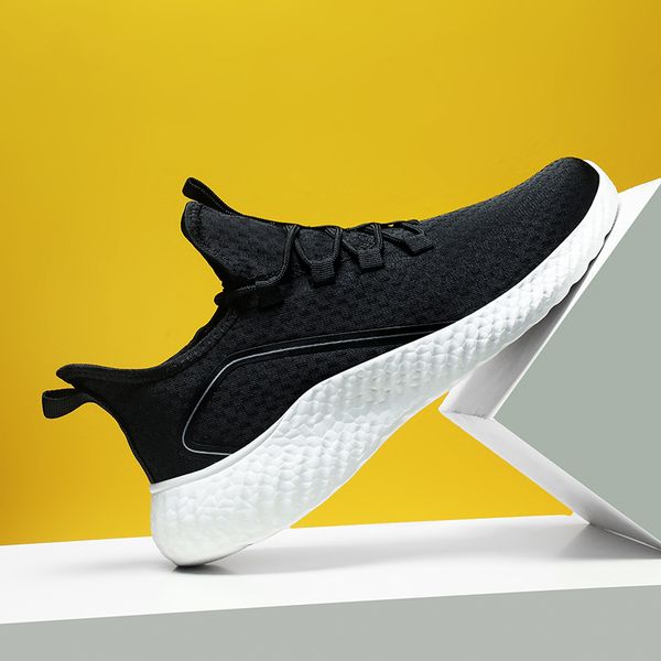 mens women sports casual shoes triple s black white sneakers man trainer running shoe28
mens women sports casual shoes triple s black white sneakers man trainer running shoe28