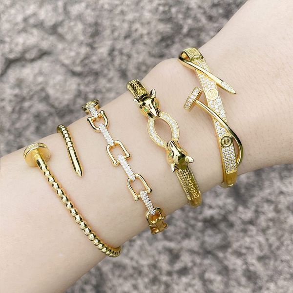 fashion noble temperament all over the sky nail bracelet niche luxury horseshoe buckle leopard bracelet wholesale, Golden;silver
fashion noble temperament all over the sky nail bracelet niche luxury horseshoe buckle leopard bracelet wholesale, Golden;silver