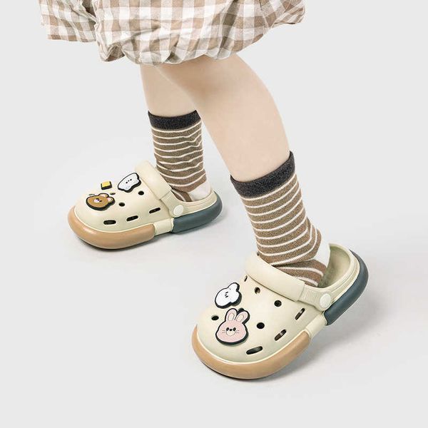 slipper summer home children beach sandals boy girl cartoon garden shoes baby kids two wear cave hole slides non-slip children slippers t230, Black;grey
slipper summer home children beach sandals boy girl cartoon garden shoes baby kids two wear cave hole slides non-slip children slippers t230, Black;grey