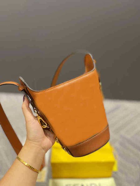 fbag evening bag bucket bag 3-colour designer luxury shoulder crossbody tote women's fashion leather handbag shoulder messengers purses
fbag evening bag bucket bag 3-colour designer luxury shoulder crossbody tote women's fashion leather handbag shoulder messengers purses