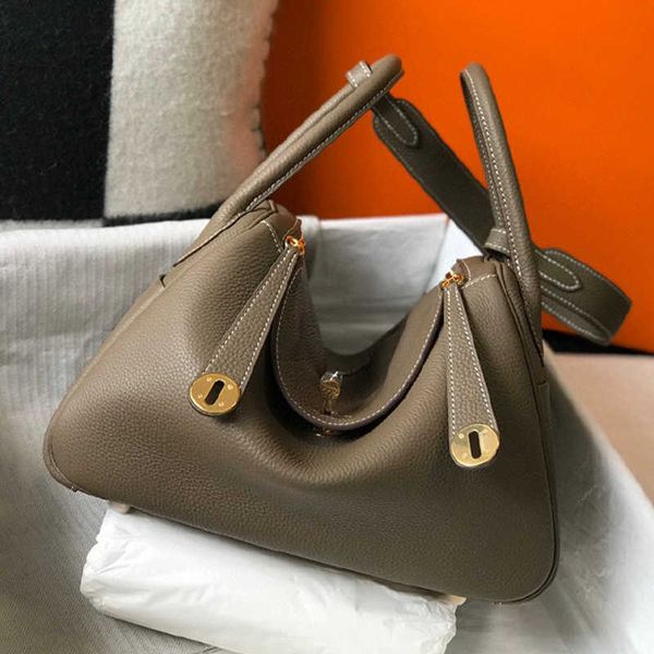 original designer h lindys luxurys handbags 2023 head layer cow skin litchi pattern doctor women s shoulder togo leather medicine
original designer h lindys luxurys handbags 2023 head layer cow skin litchi pattern doctor women s shoulder togo leather medicine
