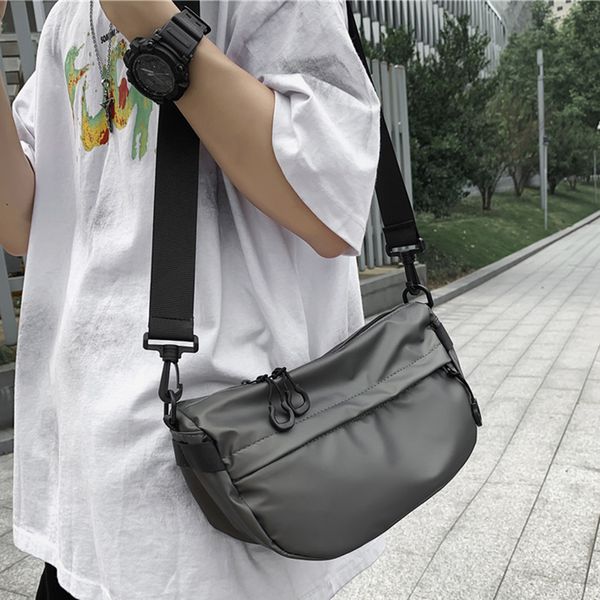 evening bags 2023 casual solid color women luxury designer shoulder handbag nylon cloth lady messenger mobile phone bag wholesale 230301
evening bags 2023 casual solid color women luxury designer shoulder handbag nylon cloth lady messenger mobile phone bag wholesale 230301