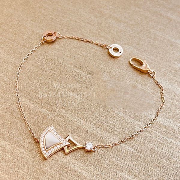 buigari fan shaped skirt anklet bracelet designer for woman bracelet official reproductions fashion classic style never fade exquisite gift, Golden;silver
buigari fan shaped skirt anklet bracelet designer for woman bracelet official reproductions fashion classic style never fade exquisite gift, Golden;silver