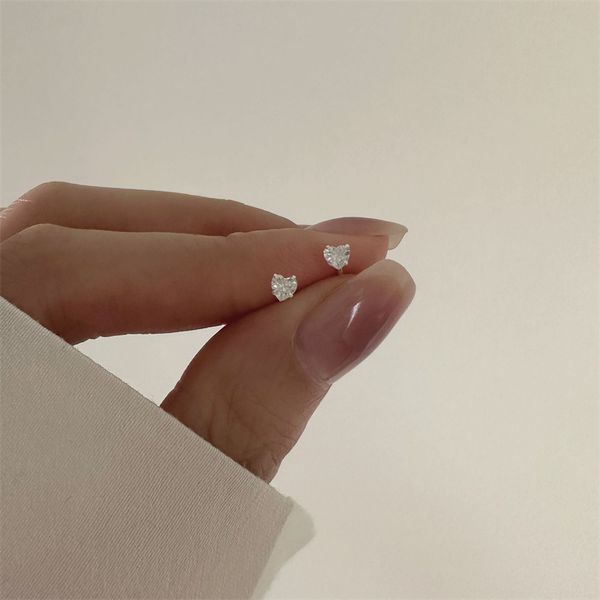 925 sterling silver mini stud earring wedding engagement cz zircon heart shape earrings 3/4/5mm, Golden;silver
925 sterling silver mini stud earring wedding engagement cz zircon heart shape earrings 3/4/5mm, Golden;silver