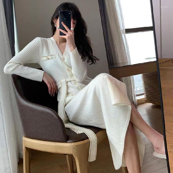 casual dresses autumn white v-neck sweater dress women little fragrant long waist slimming elegant winter bottoming black female, Black;gray
casual dresses autumn white v-neck sweater dress women little fragrant long waist slimming elegant winter bottoming black female, Black;gray
