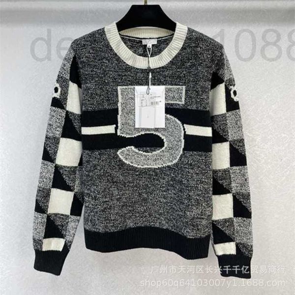 designer c family 23 new early spring ski heavy industry wool sweater color contrast round neck number 5 a04k, Black
designer c family 23 new early spring ski heavy industry wool sweater color contrast round neck number 5 a04k, Black