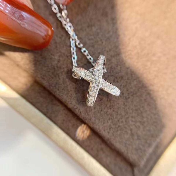 ins niche design s925 sterling silver diamond inlaid fashion beauty edge cross necklace x pendant 18k rose gold
ins niche design s925 sterling silver diamond inlaid fashion beauty edge cross necklace x pendant 18k rose gold