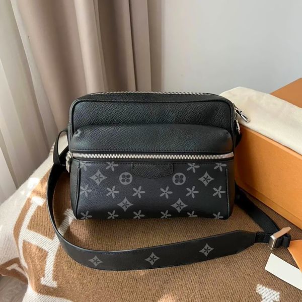 vintage black flower messenger man crossbody bags luxury tote handbag m30830 m69443 pochette trio outdoor sport designer shoulder leather cl
vintage black flower messenger man crossbody bags luxury tote handbag m30830 m69443 pochette trio outdoor sport designer shoulder leather cl