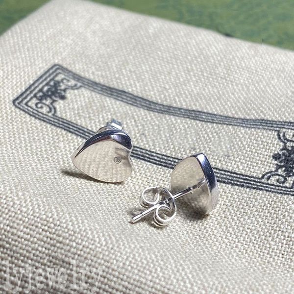 hearts stud luxury orecchini designer earrings gold plated rose golden silver color jewlery for women letters woman ohrringe cjeweler luxuri
hearts stud luxury orecchini designer earrings gold plated rose golden silver color jewlery for women letters woman ohrringe cjeweler luxuri