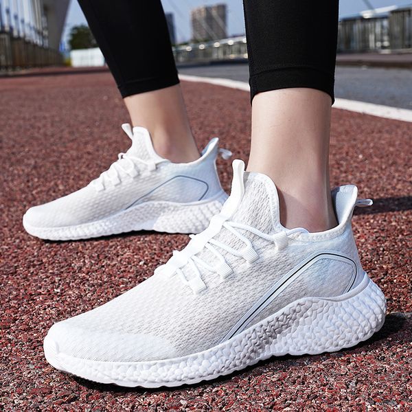2023 mens women casual shoes triple s black white sneakers man trainer running shoe
2023 mens women casual shoes triple s black white sneakers man trainer running shoe