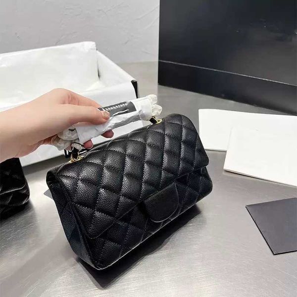 woman luxurys designers bags leather caviar chain bag black 17cm and 20cm flap women's channel shoulder crossbody tote purs
woman luxurys designers bags leather caviar chain bag black 17cm and 20cm flap women's channel shoulder crossbody tote purs