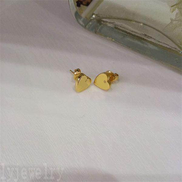 metal love shape stud designer earring jewlery designer for women trendy letters gold plated rose golden engagement ohrringe love shape luxu, Golden;silver
metal love shape stud designer earring jewlery designer for women trendy letters gold plated rose golden engagement ohrringe love shape luxu, Golden;silver