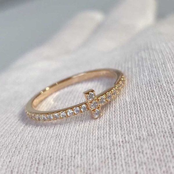 fbof t family park caiying rose the same cross ring with diamonds for women wearing 18k gold platinum full diamond, Silver
fbof t family park caiying rose the same cross ring with diamonds for women wearing 18k gold platinum full diamond, Silver