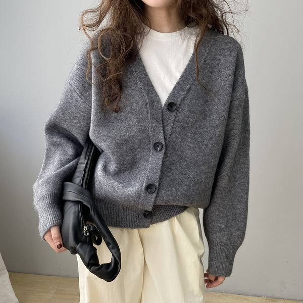 women's knits tees winter women's casual v-neck solid color long sleeve loose cardigan sweater 230302, White
women's knits tees winter women's casual v-neck solid color long sleeve loose cardigan sweater 230302, White