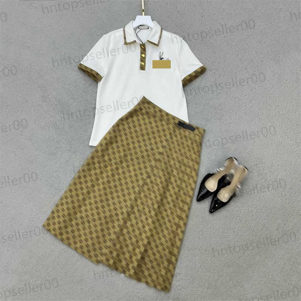 women designer clothing two piece skirt sets ladies spring summer fashion casual loose lapel with pleated skirt suit double-g jacquard fabri, White
women designer clothing two piece skirt sets ladies spring summer fashion casual loose lapel with pleated skirt suit double-g jacquard fabri, White