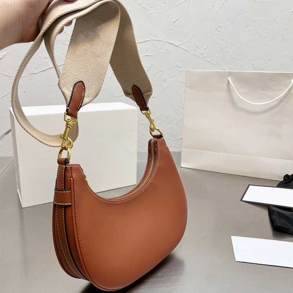 wholesale custom medium shoulder bag classic genuine leather handbags for women
wholesale custom medium shoulder bag classic genuine leather handbags for women