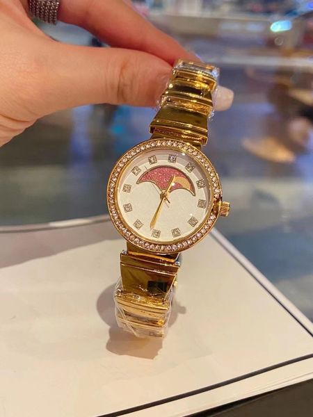 new fashion trend women's casual all-match three-pin quartz watch steel belt diamond ring goddess watch, Slivery;golden
new fashion trend women's casual all-match three-pin quartz watch steel belt diamond ring goddess watch, Slivery;golden