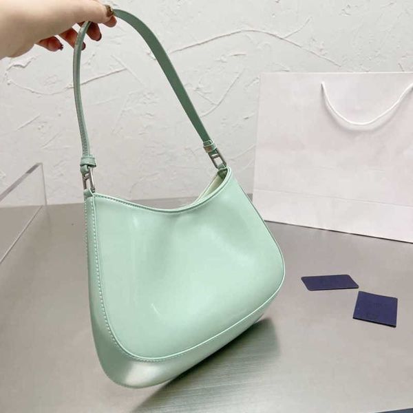 newst luxury women handbags designers saddles single shoulder bags small baguettes underarm hobos patent leather with triangle letters
newst luxury women handbags designers saddles single shoulder bags small baguettes underarm hobos patent leather with triangle letters