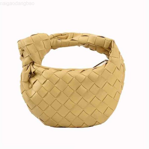 ahigo designer knitting same venetasss bottegas croissant 2022 underarm hand cloud bag female wan r7s3
ahigo designer knitting same venetasss bottegas croissant 2022 underarm hand cloud bag female wan r7s3
