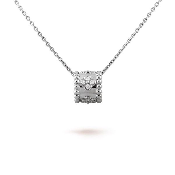 never fade necklace pendant gold rose gold silver necklace for women mens chain necklace titanium with logo
never fade necklace pendant gold rose gold silver necklace for women mens chain necklace titanium with logo