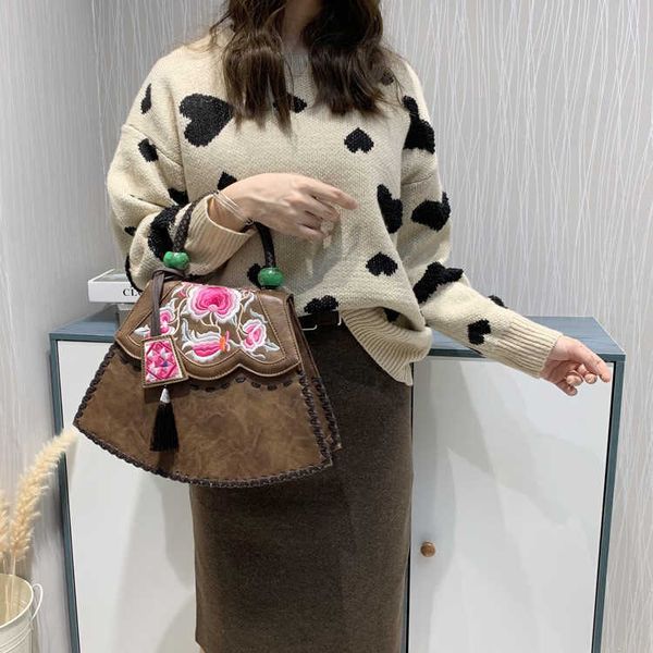 totes bag bags handbags women new chinese style embroidery with cheongsam portable messenger single shoulder women's bag
totes bag bags handbags women new chinese style embroidery with cheongsam portable messenger single shoulder women's bag