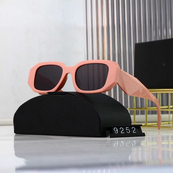 designer brands glasses with magnetic sunglasses heatwave sunglasses pair eyewear fashion driving cool casual frame studio with box, White;black
designer brands glasses with magnetic sunglasses heatwave sunglasses pair eyewear fashion driving cool casual frame studio with box, White;black