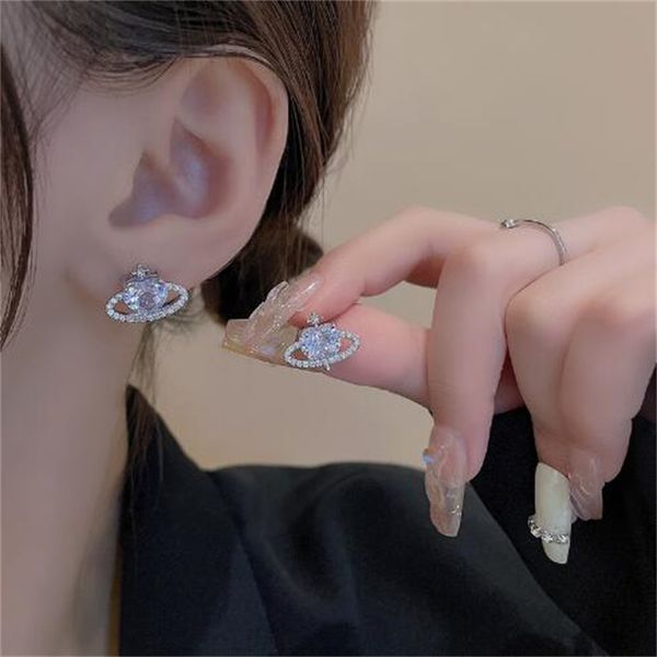 european and american fashion star charm french retro personality simple design versatile temperament two-headed earrings jewelry gift ab109, Golden
european and american fashion star charm french retro personality simple design versatile temperament two-headed earrings jewelry gift ab109, Golden