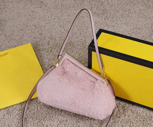 fur shoulder bag girls tote bag designer handbags famous brands for women luxury
fur shoulder bag girls tote bag designer handbags famous brands for women luxury
