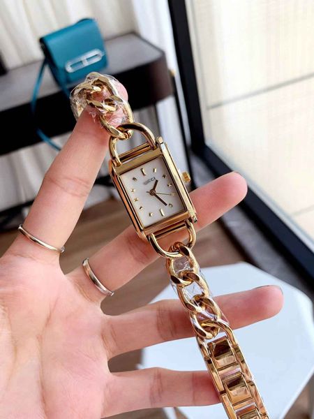 wristwatches exquisite simple style women watches small fashion quartz ladies watch drop brand elegant girl bracelet, Slivery;golden
wristwatches exquisite simple style women watches small fashion quartz ladies watch drop brand elegant girl bracelet, Slivery;golden