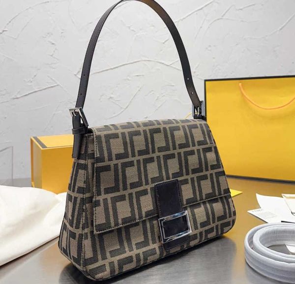 bags totes handbag designer bag comen classic imitation brand stitching letters large capacity canvas shoulder bag versatile commuter party
bags totes handbag designer bag comen classic imitation brand stitching letters large capacity canvas shoulder bag versatile commuter party