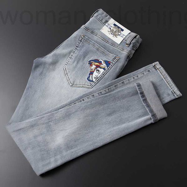men's jeans designer perforated light blue jeans fashion brand slim foot spring and autumn embroidered men's trousers 8a3x
men's jeans designer perforated light blue jeans fashion brand slim foot spring and autumn embroidered men's trousers 8a3x