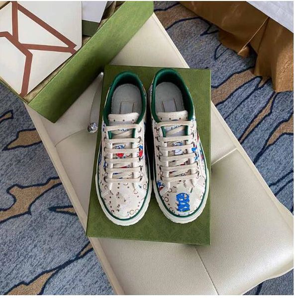 qw 2023 classics designer sneakers casual shoes sneaker runner trainers platform shoes lady luxurys chaussures multicolor men women size 35-, Black
qw 2023 classics designer sneakers casual shoes sneaker runner trainers platform shoes lady luxurys chaussures multicolor men women size 35-, Black
