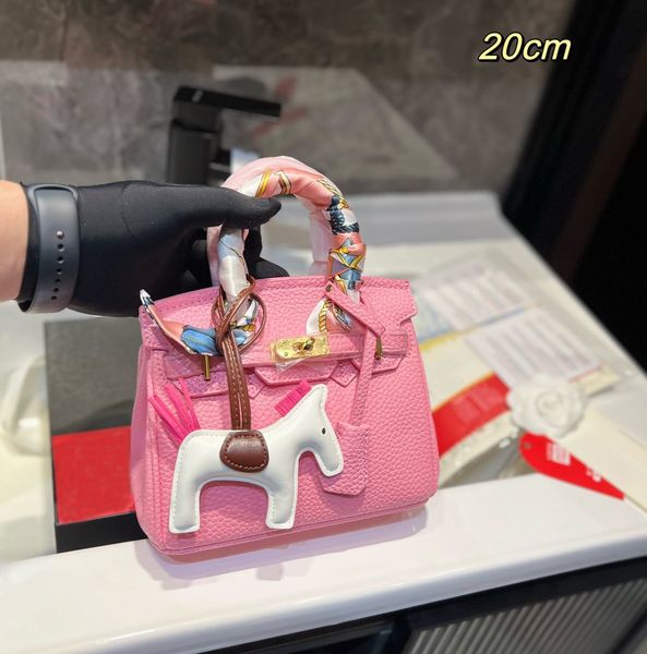 cosmetic bags cases handbag luxury designer bag totes womens shoulder bags large capacity cross body with small accessories leather handbags
cosmetic bags cases handbag luxury designer bag totes womens shoulder bags large capacity cross body with small accessories leather handbags