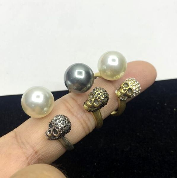 new mq style gold/silver chain with side stones rings skull skeleton charm open ring for women men party wedding lovers engagement punk jewe
new mq style gold/silver chain with side stones rings skull skeleton charm open ring for women men party wedding lovers engagement punk jewe