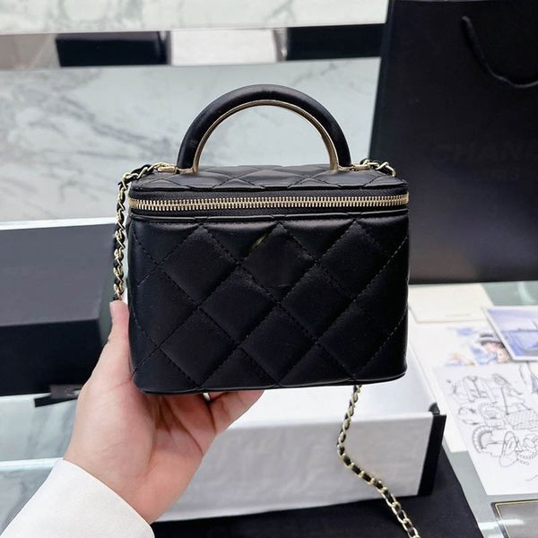 splice leather portable women mini makeup bag with mirror diamond lattice quilted luxury designer crossbody handbag trend event wallet card
splice leather portable women mini makeup bag with mirror diamond lattice quilted luxury designer crossbody handbag trend event wallet card