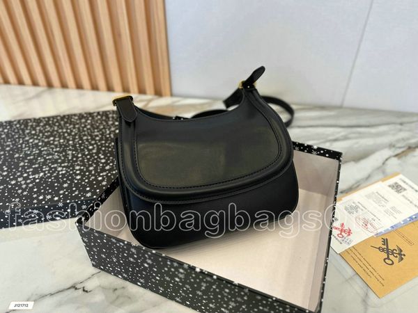 designer charlie flap bag women luxury crossbody messenger bags lady fashion half moon pouch stylish leather satchel hand bag cross body han
designer charlie flap bag women luxury crossbody messenger bags lady fashion half moon pouch stylish leather satchel hand bag cross body han