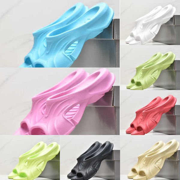 2023 triple s 3.0 molded slippers flip flops beach pool slides sandals women men basketball sports style mold thong rubber slide casual foam, Black
2023 triple s 3.0 molded slippers flip flops beach pool slides sandals women men basketball sports style mold thong rubber slide casual foam, Black