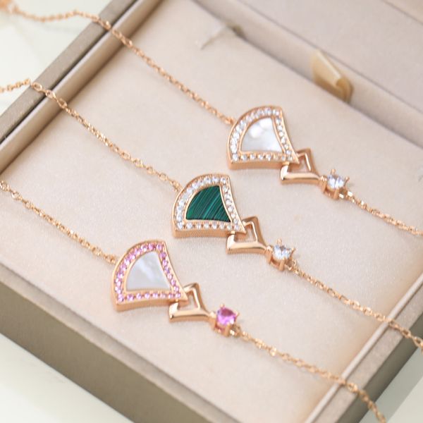 buigari fan shaped skirt anklet bracelet designer for woman bracelet gold plated 18k official reproductions fashion classic style never fade, Golden;silver
buigari fan shaped skirt anklet bracelet designer for woman bracelet gold plated 18k official reproductions fashion classic style never fade, Golden;silver