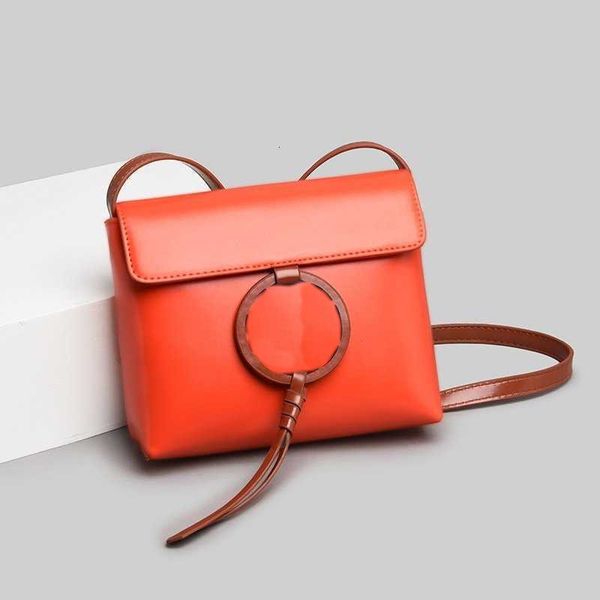 designer one shoulder crossbody bag women's new tote handbag purse 2023 fashion simple and exquisite relief pendant oblique bucket bag
designer one shoulder crossbody bag women's new tote handbag purse 2023 fashion simple and exquisite relief pendant oblique bucket bag