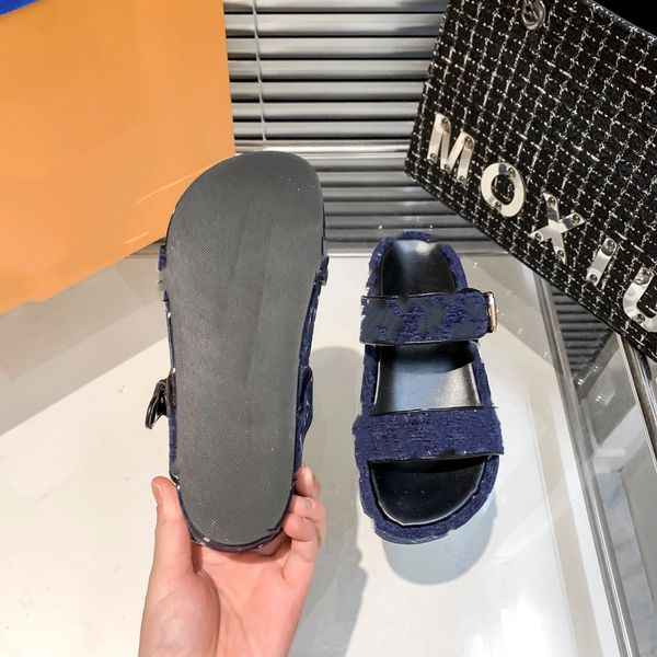 vintage monograms logo slippers women platform wedges pump summer shoes slip on sandal beach bom dia slides mule designer embroidery flats b, Black
vintage monograms logo slippers women platform wedges pump summer shoes slip on sandal beach bom dia slides mule designer embroidery flats b, Black
